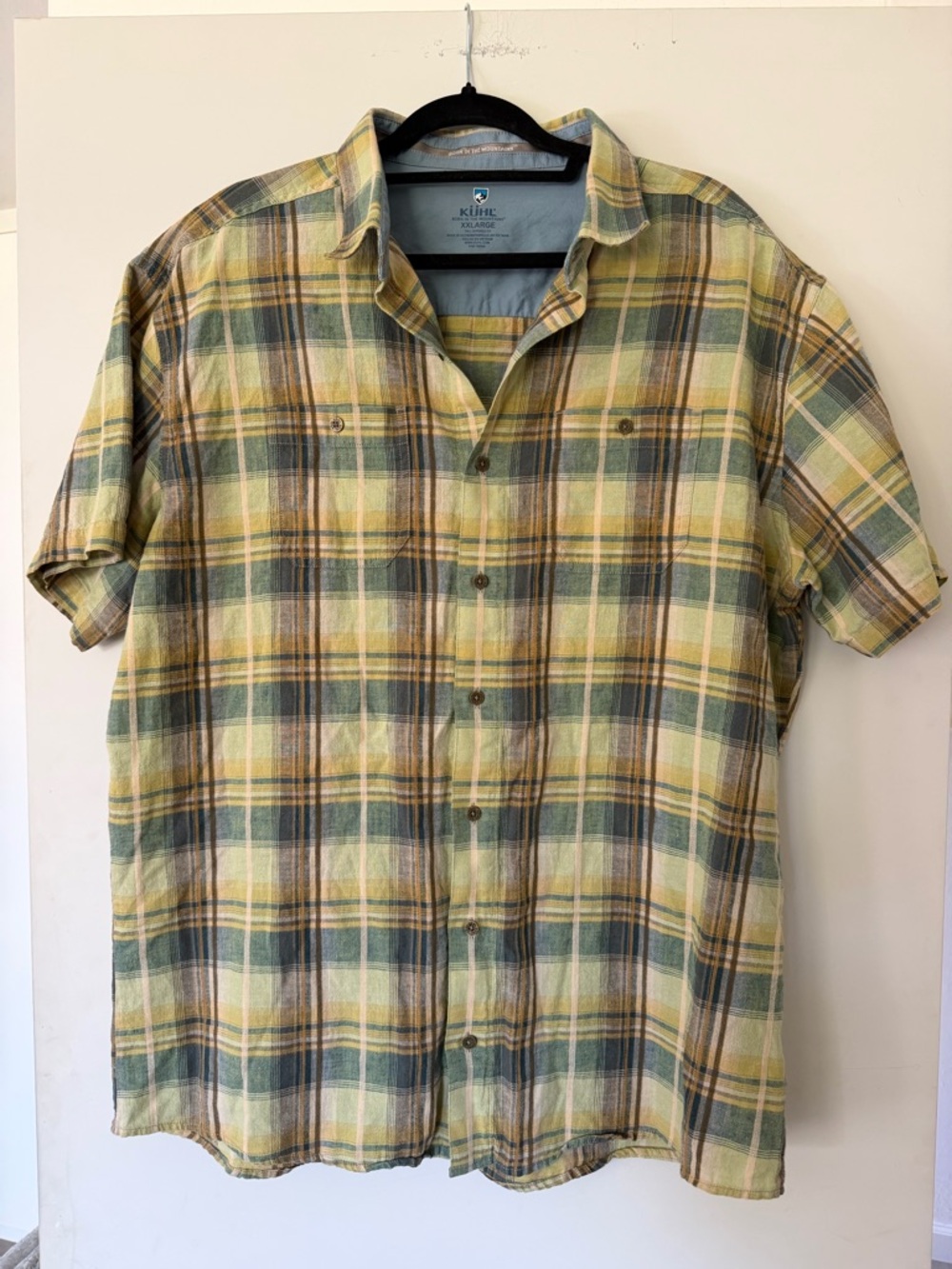 Kuhl Men’s Short-Sleeve Plaid Button down Cotton Linen Blend Short Sleeve Shirt